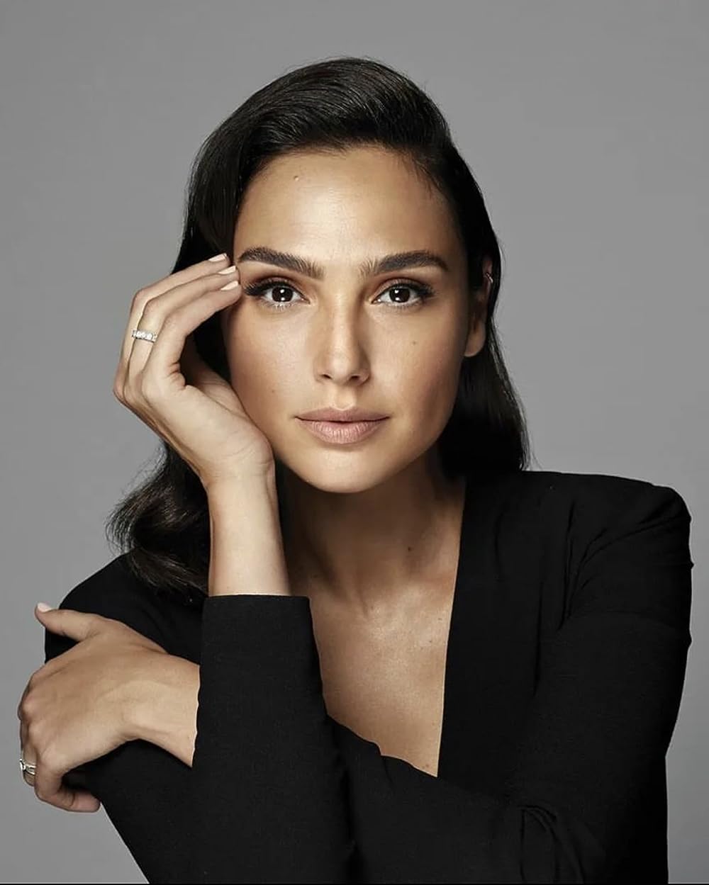 Gal Gadot - IMDb website picture